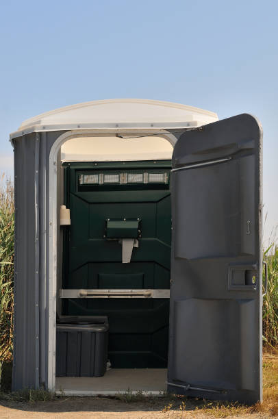 Porta potty delivery and setup in Allen, TX